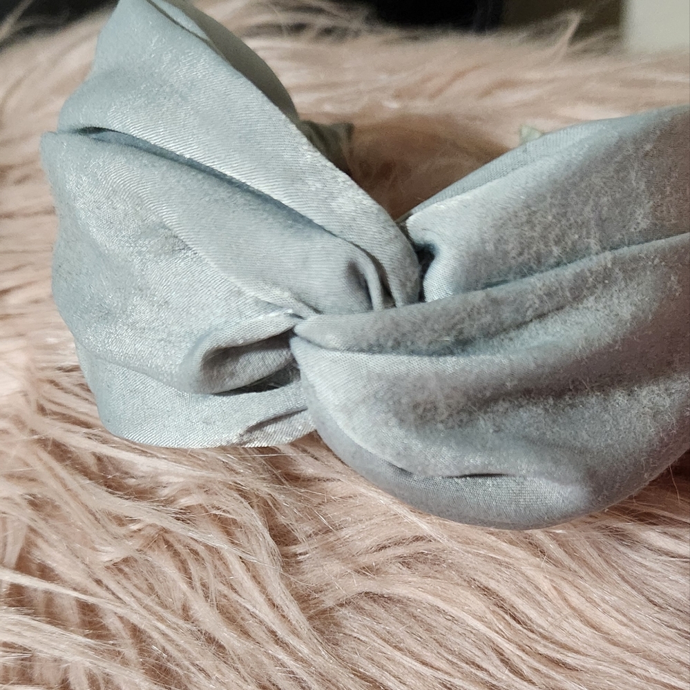 Headband - Picture 2 of 3